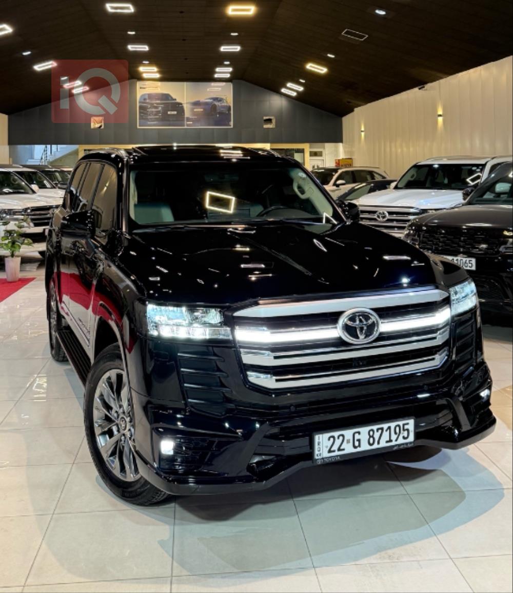 تويوتا لاندكروزر